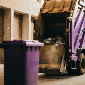 ניקוי שוט אשפה בבני ברק – טיפול מקצועי למניעת ריחות והצטברות לכלוך