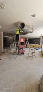 ניקוי שוט אשפה בחדרה לשמירה על סביבה נקייה ובטוחה